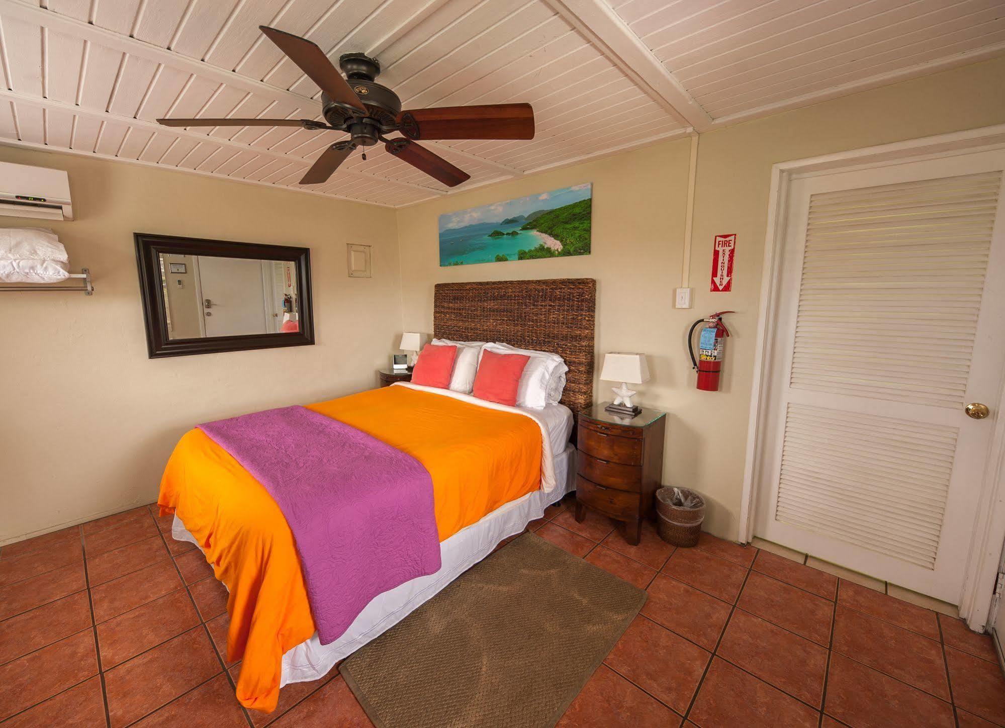St. John Inn Cruz Bay Exterior foto
